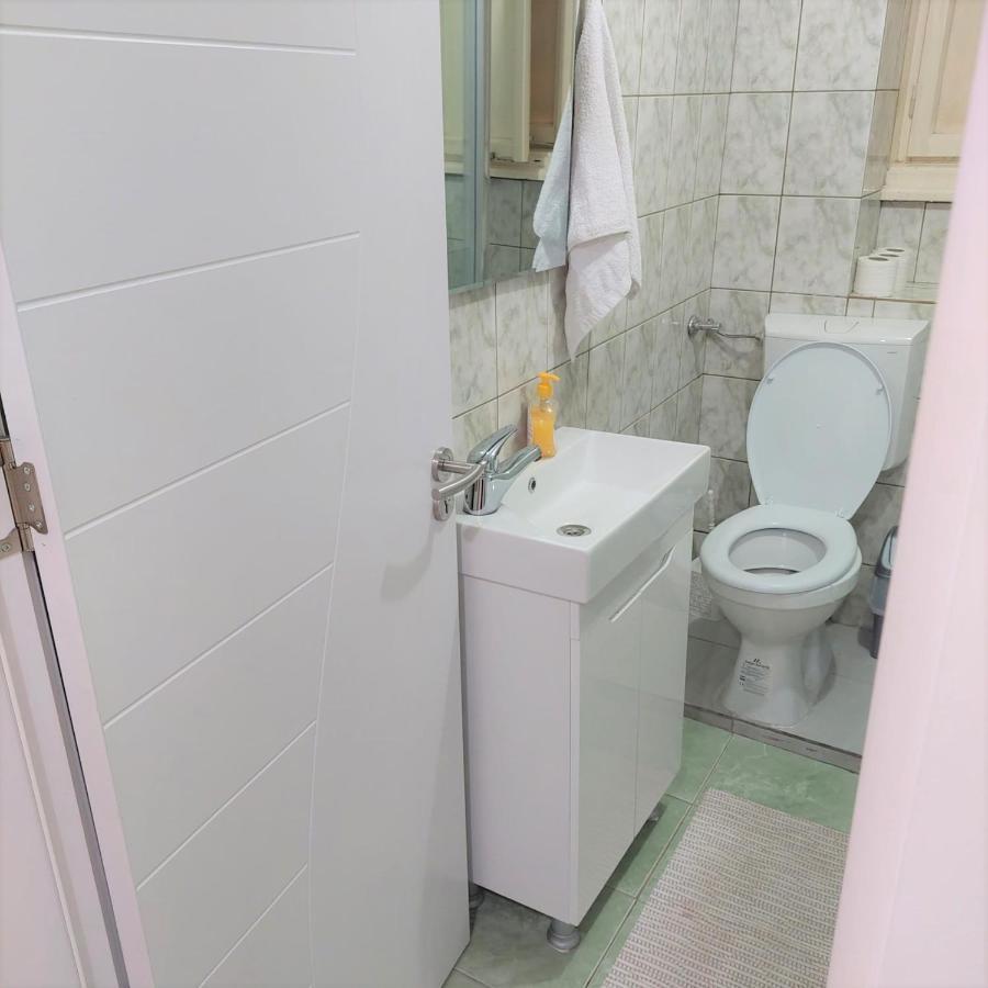 City Lux Square Apartments Skopje Ngoại thất bức ảnh