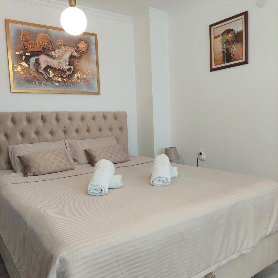 City Lux Square Apartments Skopje Ngoại thất bức ảnh