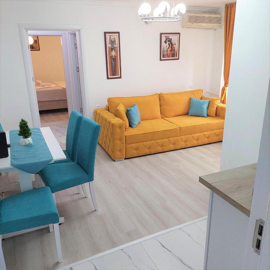 City Lux Square Apartments Skopje Ngoại thất bức ảnh