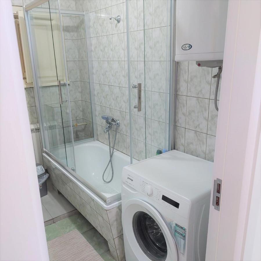 City Lux Square Apartments Skopje Ngoại thất bức ảnh
