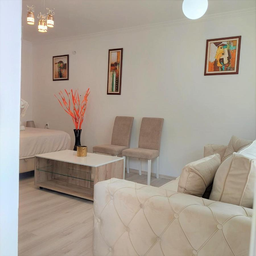 City Lux Square Apartments Skopje Ngoại thất bức ảnh