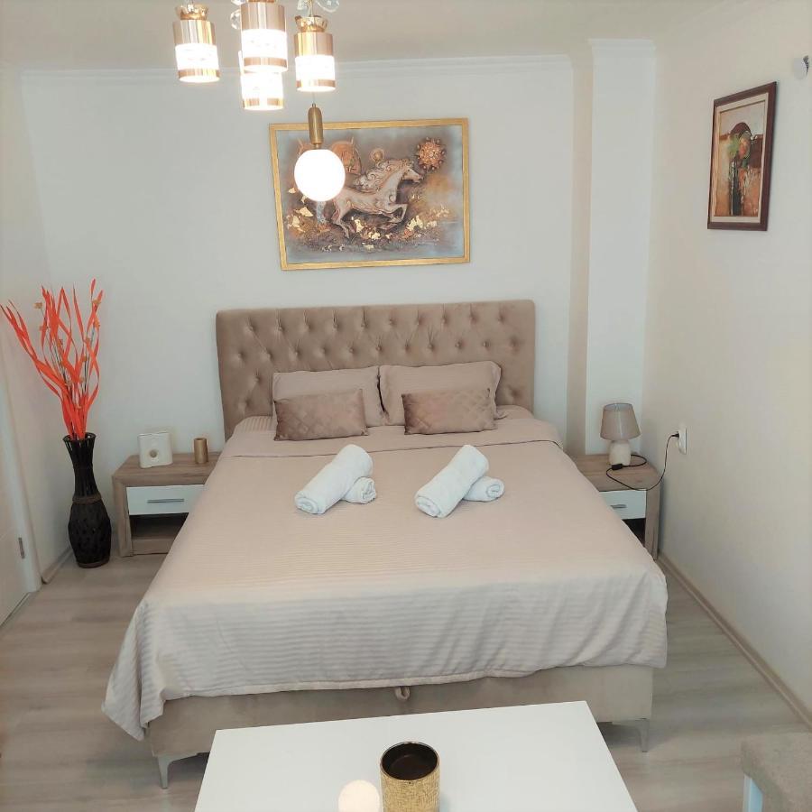 City Lux Square Apartments Skopje Ngoại thất bức ảnh